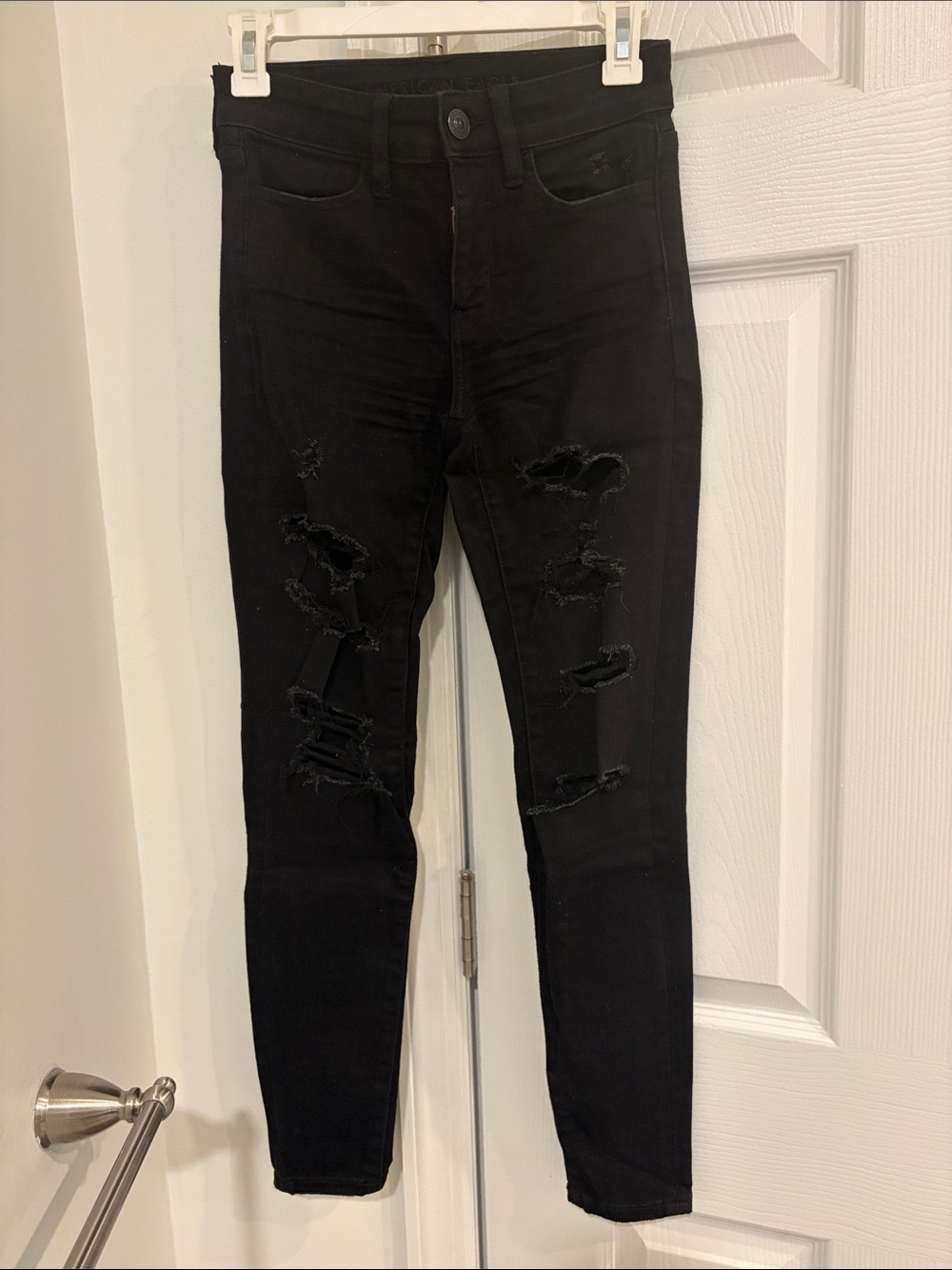 American Eagle Outfitters Black Distressed Skinny Jeans